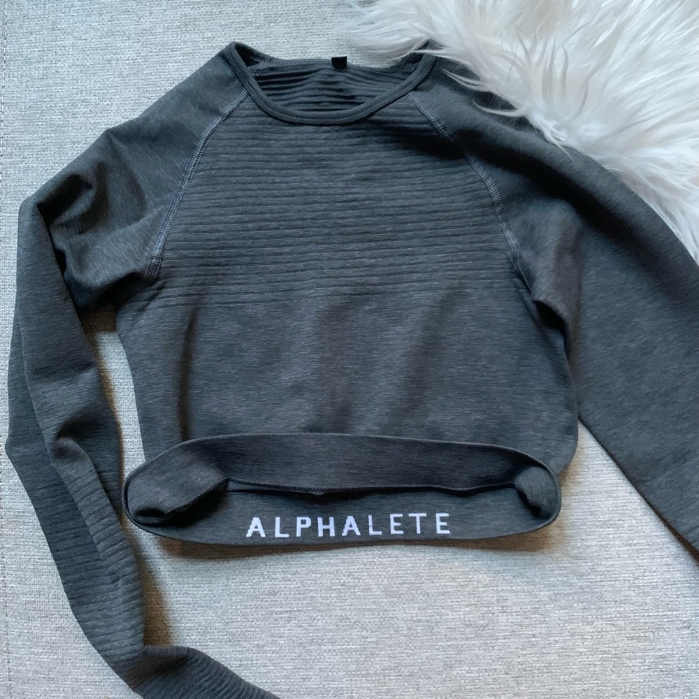 NWOT Alphalete long sleeve crop, XS